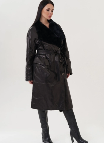Пальто женское из натуральной кожи с отделкой из кролика 
