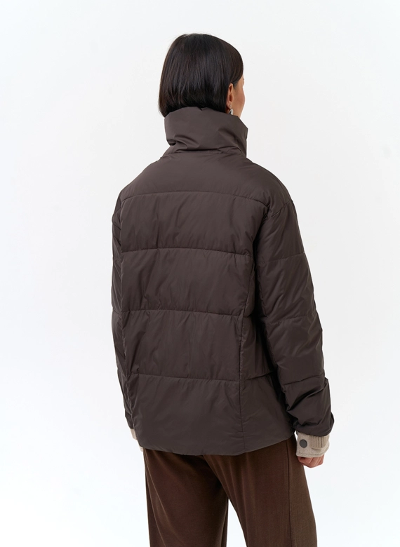 Женская куртка с воротником стойкой