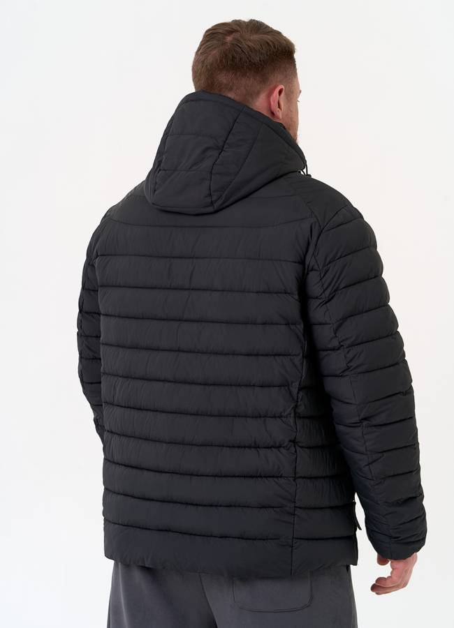 фото Мужской пуховик черного цвета модель № 31474