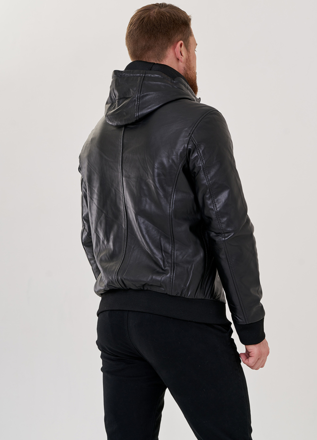 Мужская кожаная куртка с капюшоном  модель № 23415 универмаг малина