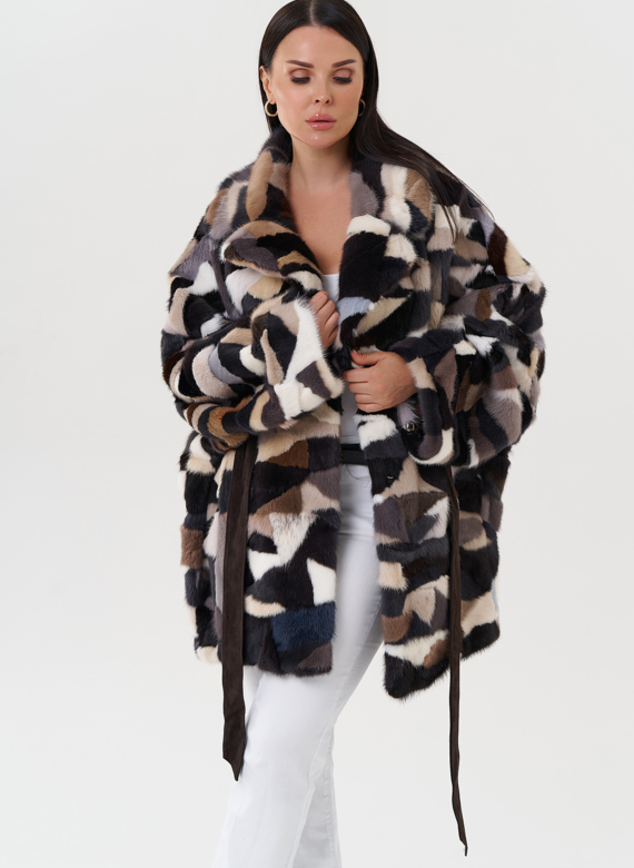 Шуба из меха норки с английским воротником