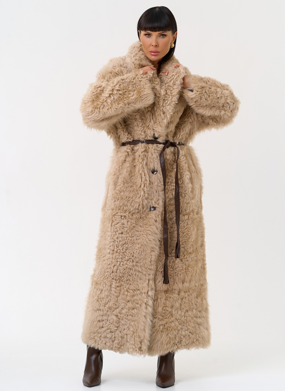 Женская двухсторонняя дубленка с декоративным поясом