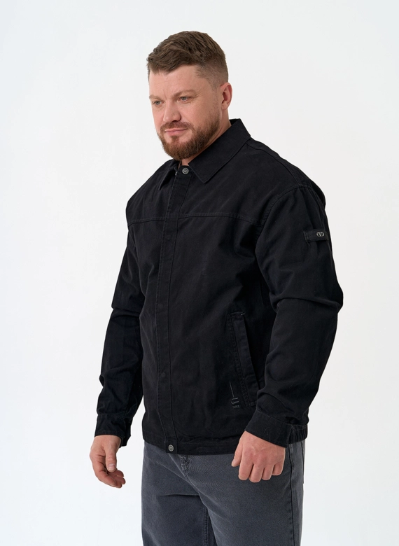 Мужская джинсовая куртка черного цвета фото